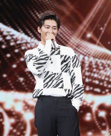 窦骁何超莲最新爆料,揭秘恋爱日常细节 第2张 窦骁何超莲最新爆料,揭秘恋爱日常细节 第2张