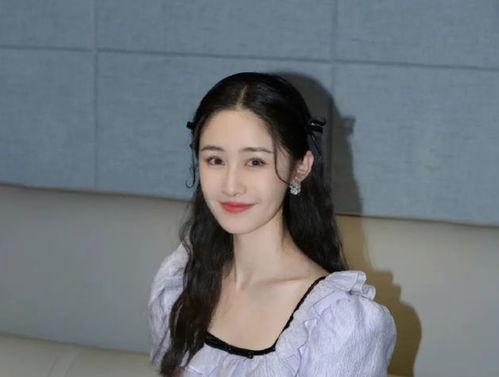 爆料性骚扰主持人视频下载,知名主持人涉嫌性骚扰，视频下载引发公众愤怒